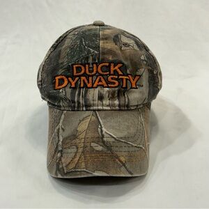 Duck Dynasty Camouflage Hunting Hat Cap  RealTree & A&E TV Channel